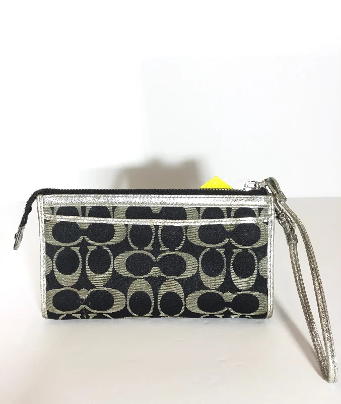 Wallet By Coach  Size: Medium