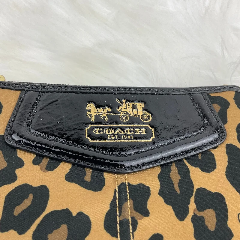 Wristlet Designer By Coach  Size: Medium