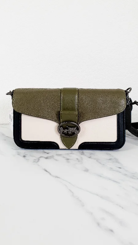 Coach Georgie Shoulder Bag in Colorblock Pebble Leather Kelp Green, Black & Chalk - Army green Coach 6019