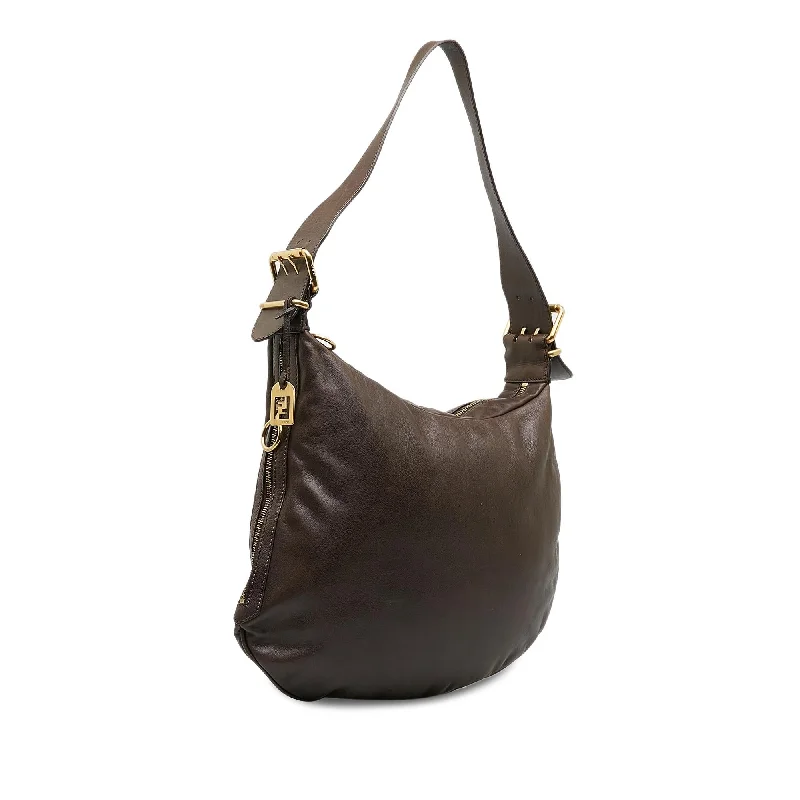 Fendi Leather Oyster Shoulder Bag (SHG-P6A7z8)