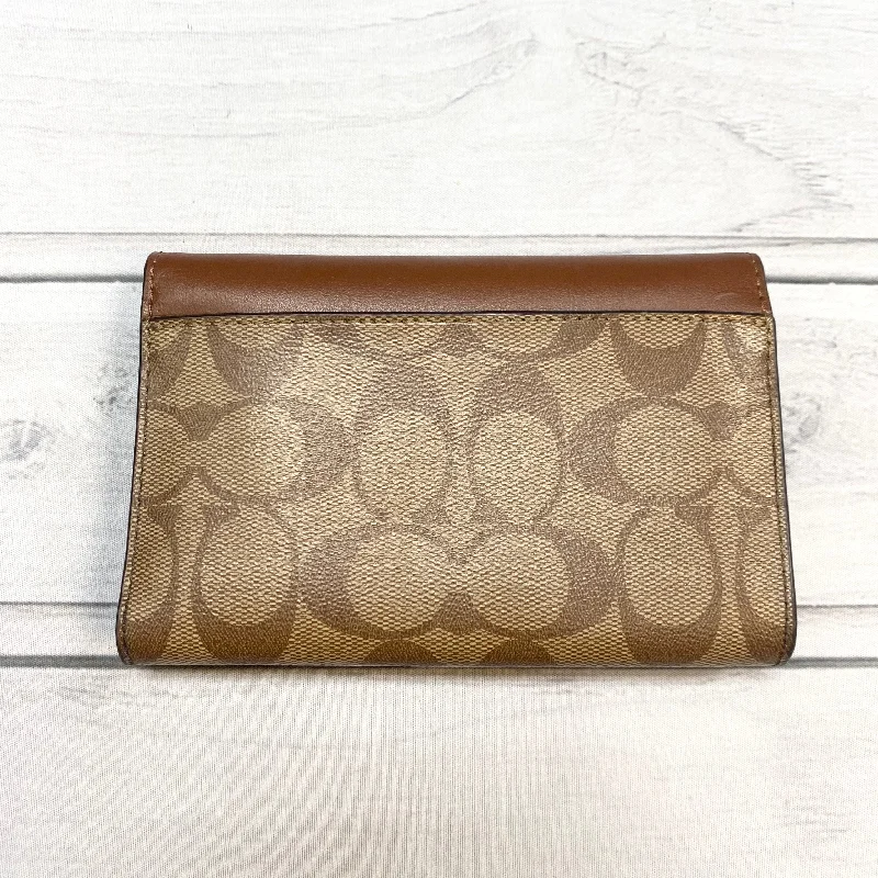 Wallet Designer By Coach  Size: Medium