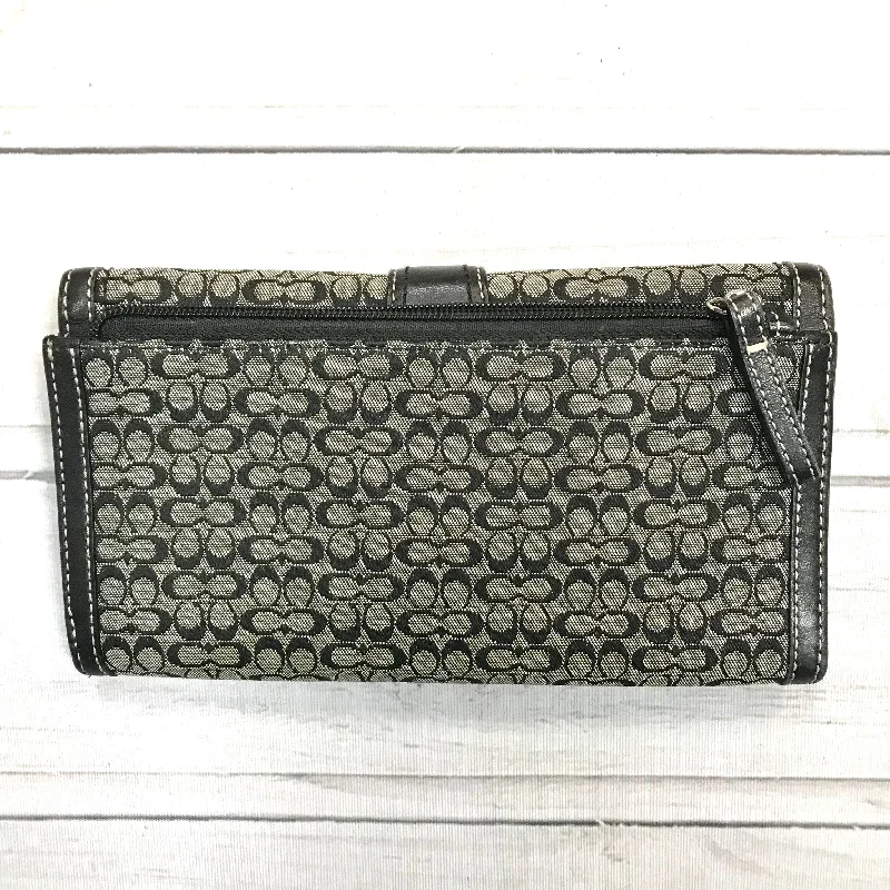 Wallet Designer By Coach  Size: Large