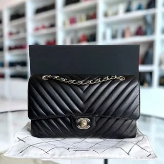 Balance 2 of Medium Double Flap 25CM Chevron Lambskin Black GHW No 24