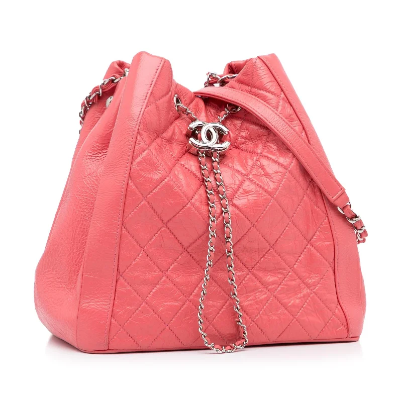 Chanel CC Chain Drawstring Bucket Bag (qKByHL)