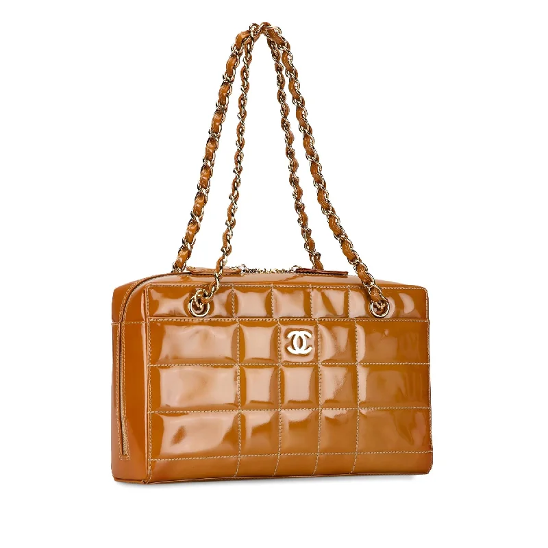 Chanel CC Chocolate Bar Patent Shoulder Bag (tneQSq)