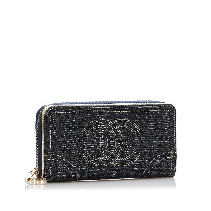 Chanel CC Denim Zip Around Wallet (R60Sev)