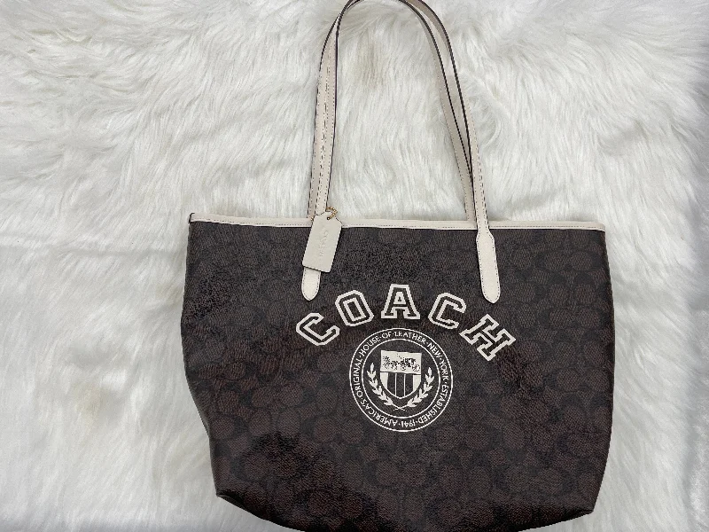 Handbag Designer By Coach  Size: Large